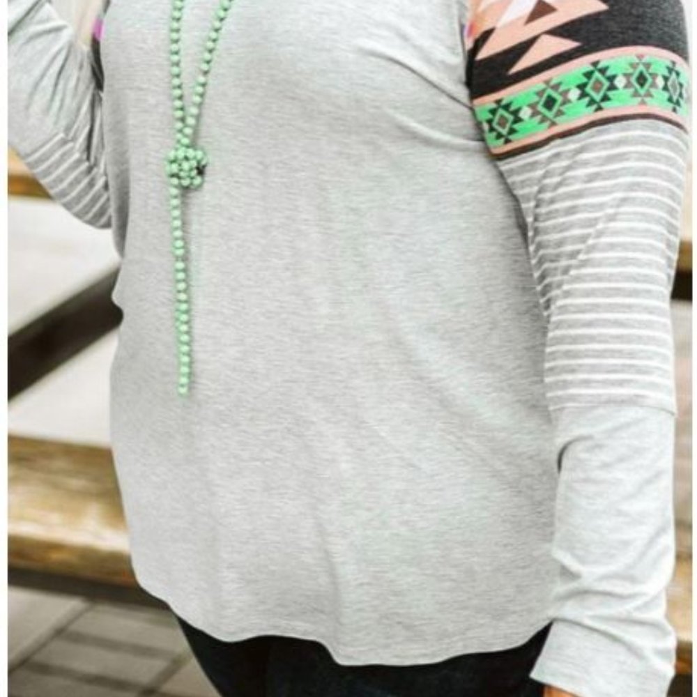 Aztec Stripes Raglan Sleeve Patchwork - Picture 2 of 4